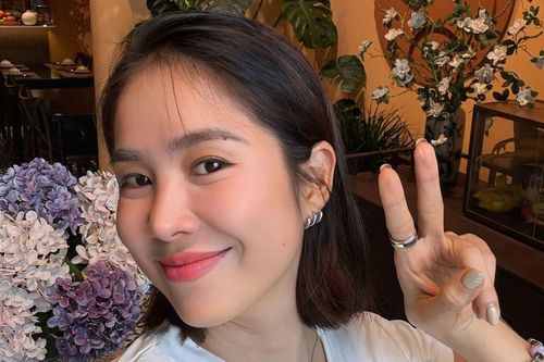 Lê Phương hạnh phúc gặp lại người thương dịp giỗ Tổ sân khấu