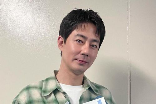 Jo In Sung bị thất lạc hành lý khi đến Ý