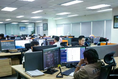 Công ty chứng khoán 'dựa bóng' ngân hàng đối mặt rủi ro tín dụng gia tăng