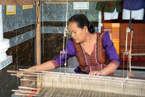 Độc đáo thổ cẩm Khmer Văn Giáo