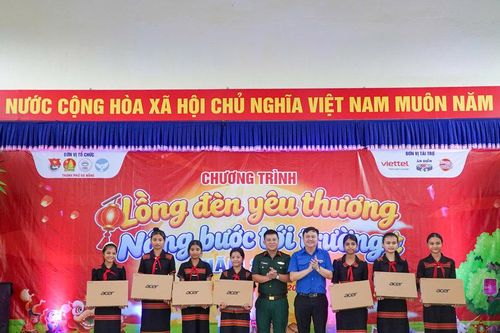 Trao yêu thương mùa Trung thu