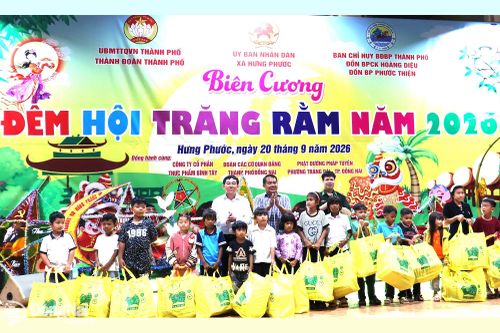 Đêm hội trăng rằm ở biên cương