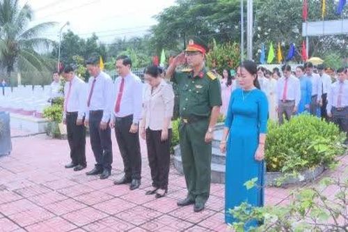 Xã Mỹ Tịnh An: Triển khai công tác lấy mẫu, xác định danh tính hài cốt liệt sĩ