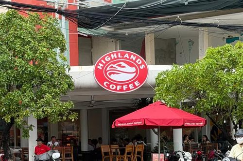 Chi 2.300 tỷ đồng, ông David Thái giành lại quyền kiểm soát Highlands Coffee