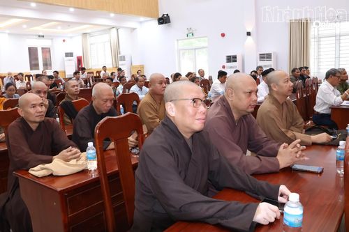 Thông tin, tuyên truyền chủ trương, chính sách về tín ngưỡng, tôn giáo cho 180 đại biểu