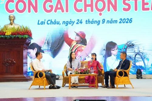 Chương trình truyền thông 'Con gái chọn STEM'