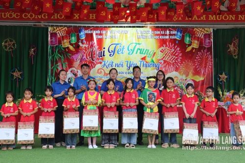 Nhiều hoạt động ý nghĩa tại chương trình “Vui Tết Trung thu - Kết nối yêu thương” tại xã Lộc Bình