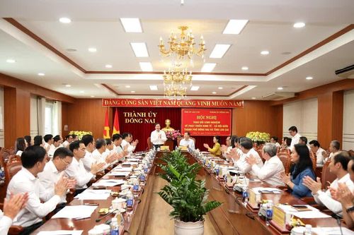 Ban Thường vụ Tỉnh ủy Lào Cai làm việc với Ban Thường vụ Thành ủy Đồng Nai