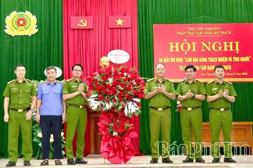 Ra mắt mô hình “Cảm hóa bằng trách nhiệm và tình người”