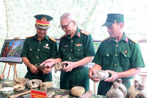 Kỷ vật từ lòng đất