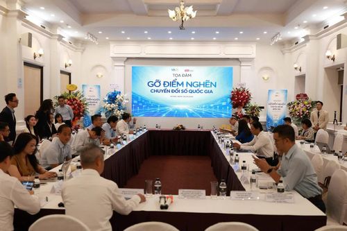 Gỡ điểm nghẽn chuyển đổi số từ thể chế, dữ liệu đến AI