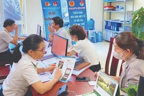 Để giảm trừ chi phí y tế, giáo dục khi tính thuế thu nhập cá nhân cần có đủ hóa đơn, chứng từ