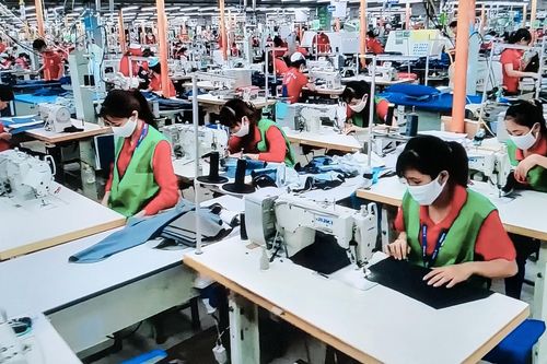 Dệt may nỗ lực giữ đơn hàng, giảm chi phí để tăng trưởng xuất khẩu cuối năm