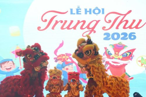 Hà Nội rộn ràng đón Trung thu sớm