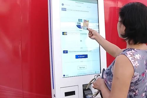 Số hóa bệnh viện, thuận tiện cho người cao tuổi