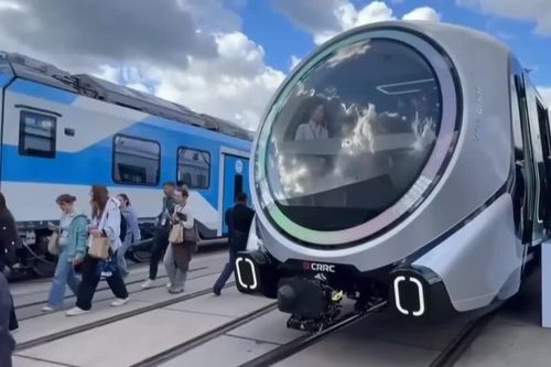 Trung Quốc ra mắt tàu điện ngầm tích hợp AI tại Đức