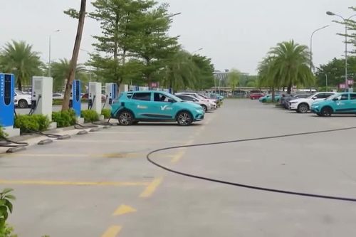 70% taxi và 23% xe buýt trên cả nước đã sử dụng điện