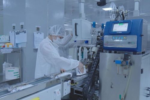 Doanh nghiệp 'mở cửa' nhà máy - Tăng niềm tin với người tiêu dùng