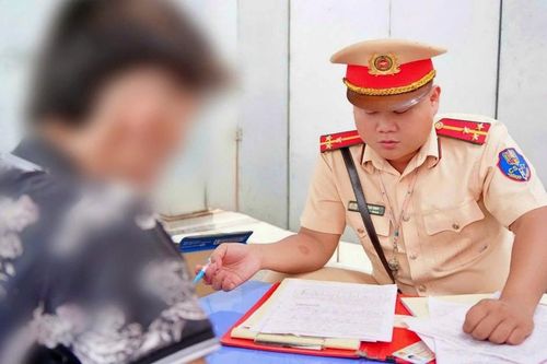 Một tuần, hơn 2.000 trường hợp vi phạm an toàn giao thông trên Quốc lộ 1A bị xử lý