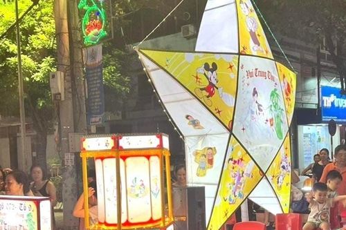 Mùa trăng trong ký ức tuổi thơ
