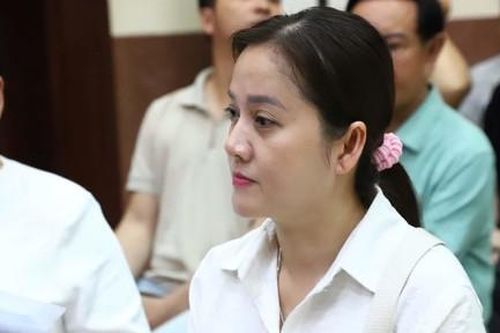 Vụ tranh chấp nhà đất của cố nghệ sĩ Vũ Linh: Tạm dừng phiên tòa để xác định lại giá trị tài sản