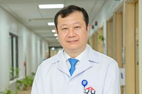 Giám đốc Bệnh viện ung bướu Hà Nội ủy quyền điều hành cho cấp phó