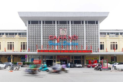 Chuyển ga đầu mối hành khách khỏi lõi trung tâm phù hợp quy hoạch 100 năm