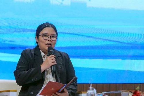 Chăm sóc sức khỏe nữ công nhân môi trường: Từ nhận diện rủi ro đến hành động tích cực