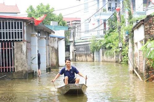 Chống lũ rừng ngang, không chỉ bằng công trình