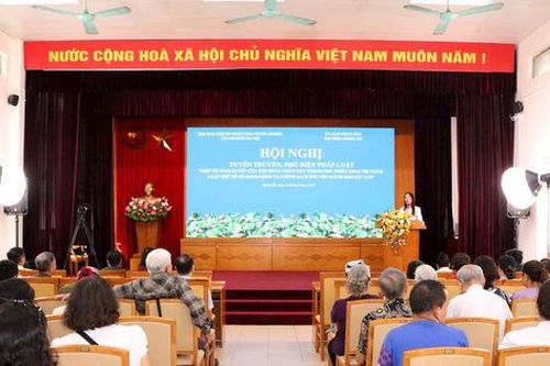 Đưa chính sách pháp luật đến với người dân