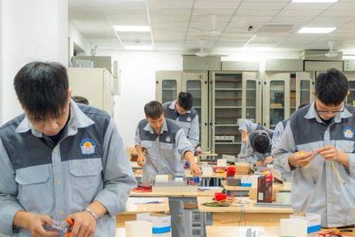 Hoàn thiện quy định tổ chức các kỳ thi kỹ năng nghề trong nước và quốc tế