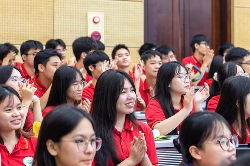 Sinh viên được hưởng học bổng hỗ trợ trong thời gian bao lâu?