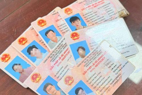 Khởi tố người quảng cáo và làm giấy phép lái xe giả rao trên Facebook