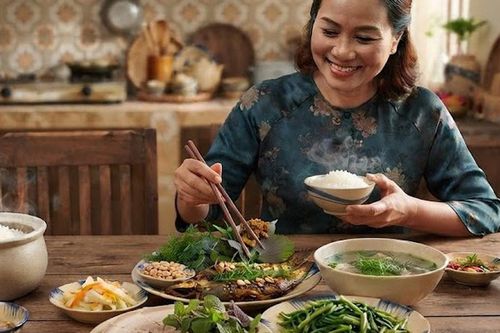 Kháng insulin, có cần cắt tinh bột và ăn nhiều protein?