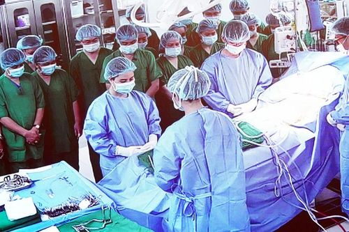 Xúc động: Nhân viên y tế BVĐK Xanh Pôn chết não, gia đình đồng ý hiến tạng cứu người