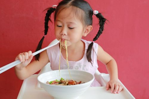 4 kiểu bữa sáng tiện nhưng hại, nên ngưng cho trẻ ăn hàng ngày
