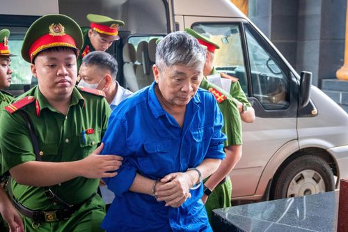 Cựu Bộ trưởng Y tế Nguyễn Thị Kim Tiến vắng mặt trong phiên tòa phúc thẩm