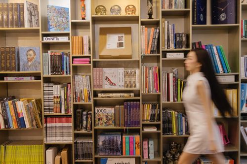 Tập đoàn xuất bản Việt: Cần gì ngoài quyết định thành lập?