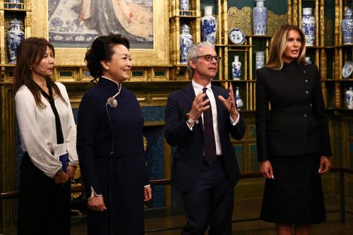 Bên trong nơi hội ngộ 'thập kỷ' của phu nhân Melania và Bành Lệ Viên