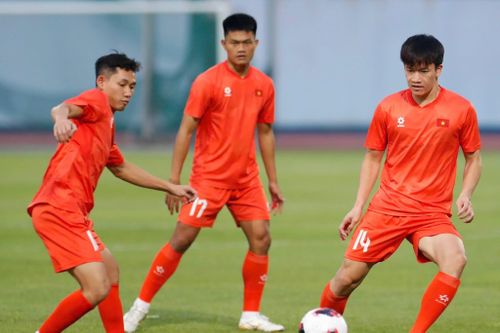 Hoàng Đức trở lại