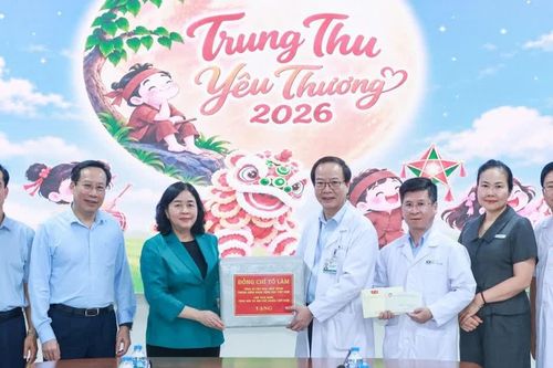 Quan tâm, chăm sóc toàn diện cho bệnh nhi