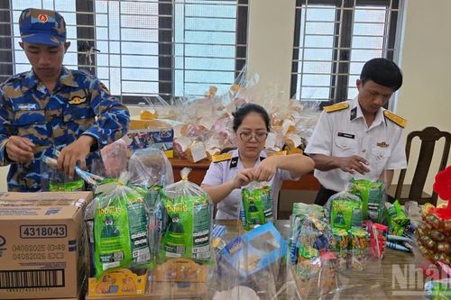 Ấm áp Trung thu nơi hậu phương người lính Hải quân
