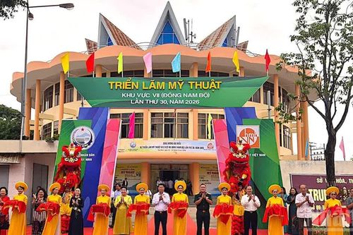 Dấu ấn 30 năm mỹ thuật khu vực Đông Nam Bộ