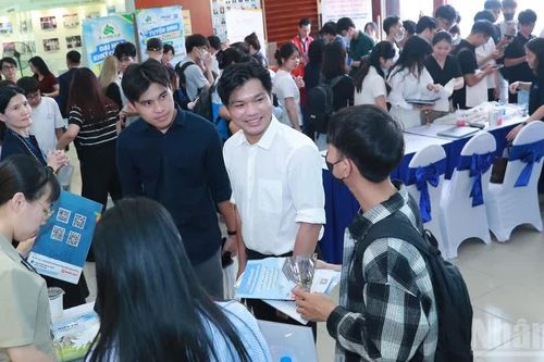 Tiếp tục mở rộng cơ hội phát triển nguồn nhân lực công nghệ cao thông qua học bổng Intense 2026