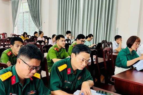 Bồi dưỡng nghiệp vụ kiểm tra, giám sát cho cán bộ phụ trách ở Côn Đảo