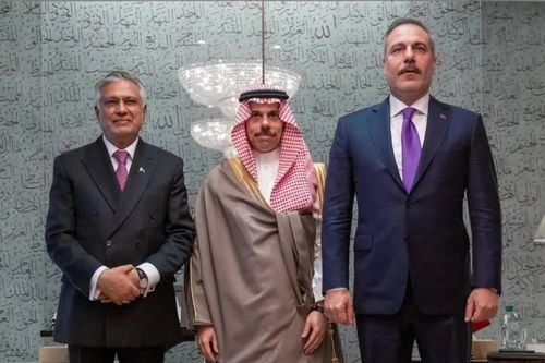 Saudi Arabia cùng hai đồng minh tìm điểm tựa phòng thủ Mecca giữa điểm nóng Trung Đông
