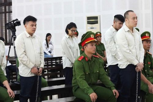 Lừa 7.108 khách hàng, 5 bị cáo cùng lĩnh án chung thân