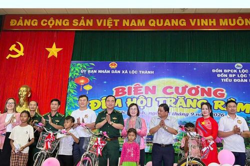 Ấm áp nghĩa tình Trung thu khu vực biên giới ở Đồng Nai