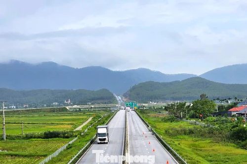 Lượng xe đi cao tốc qua Thanh Hóa, Nghệ An, Hà Tĩnh bất ngờ giảm