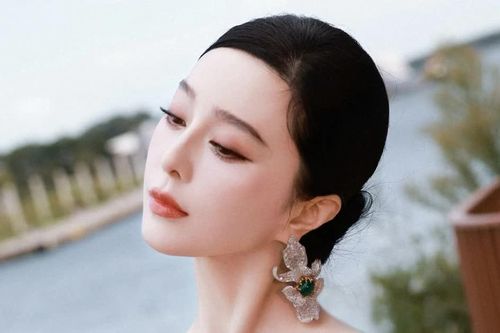 Phạm Băng Băng có cảnh 18+ quá táo bạo